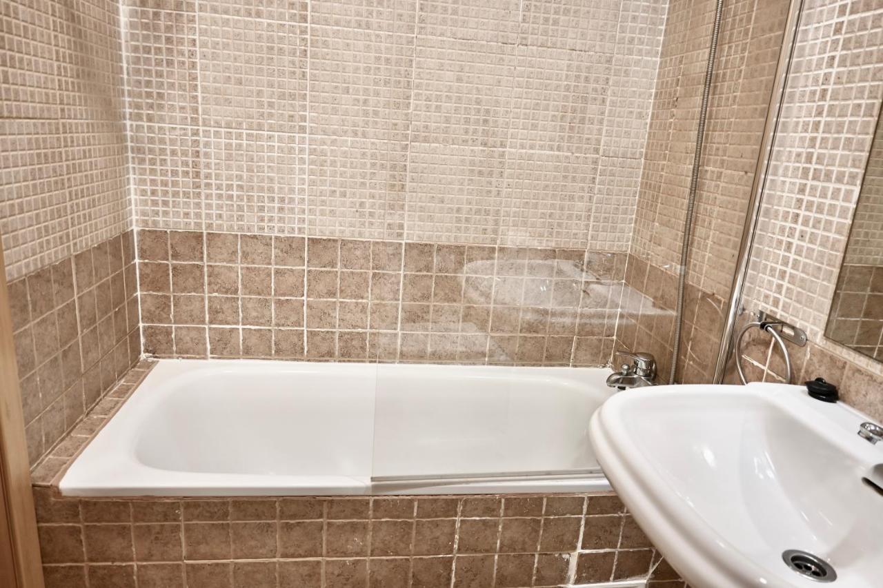 For You Rentals Centrico Apartamento Temporal En La Calle Infanta Inf1A Madrid Extérieur photo